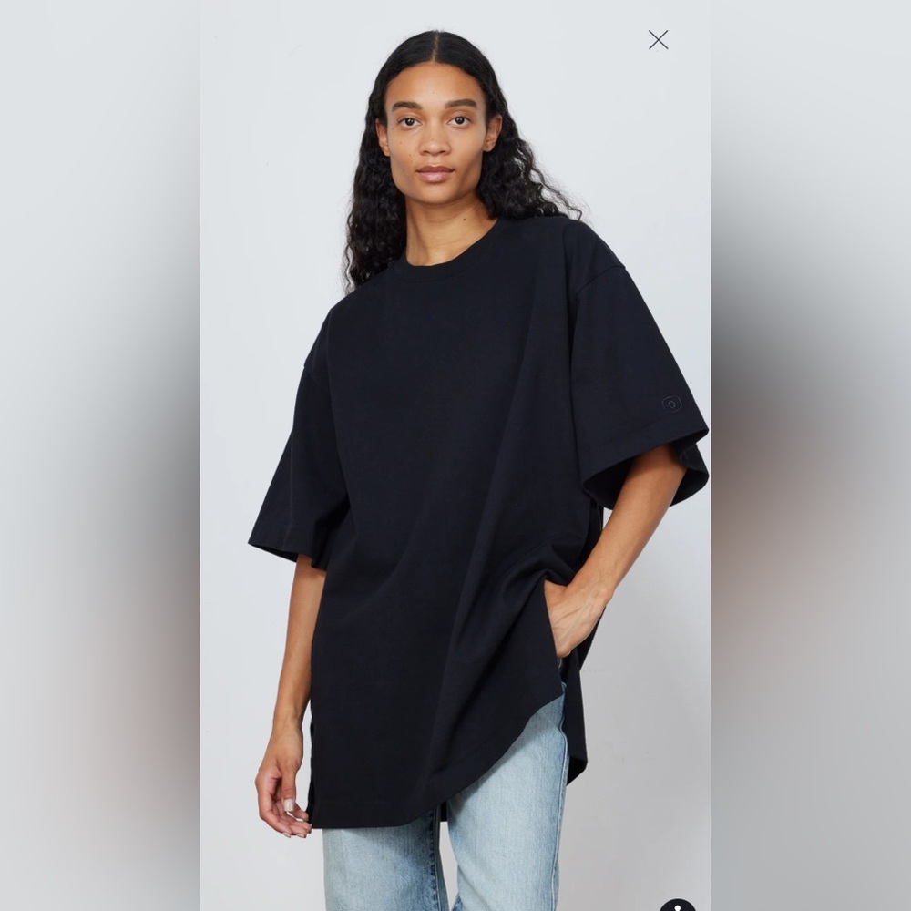 RUADH Holt black tee shirt